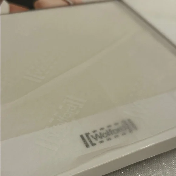 Wolford Vermont Black Short Sleeve Body Brand new in box size large - Picture 7 of 8